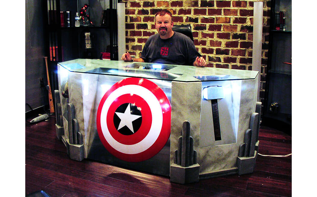 avengers-desk-with-glass-2